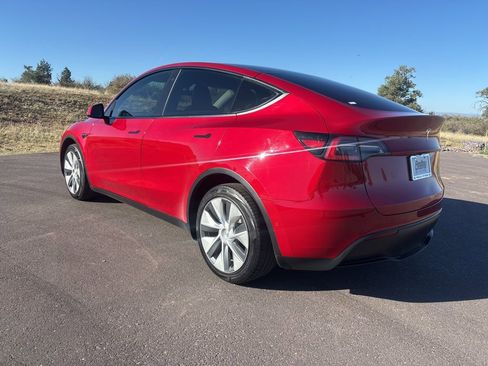 Used 2020 Tesla Model Y Long Range image 6