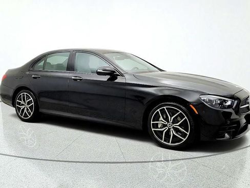Used 2023 Mercedes-Benz E 450 4MATIC Sedan image 3