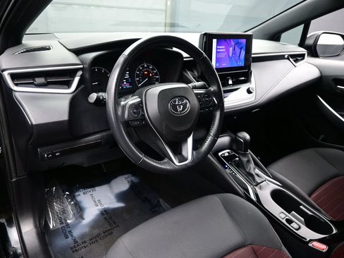 Used 2023 Toyota Corolla SE w/ Carpet Mat Package (TMS) FWD image 12