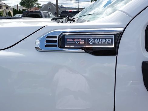 Used 2024 GMC Sierra 2500 Pro AWD/4WD image 8