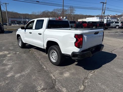 Used 2023 Chevrolet Colorado W/T RWD image 5