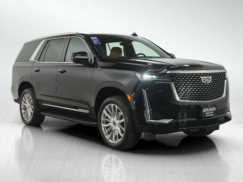 Used 2024 Cadillac Escalade Premium Luxury w/ Performance Package image 7