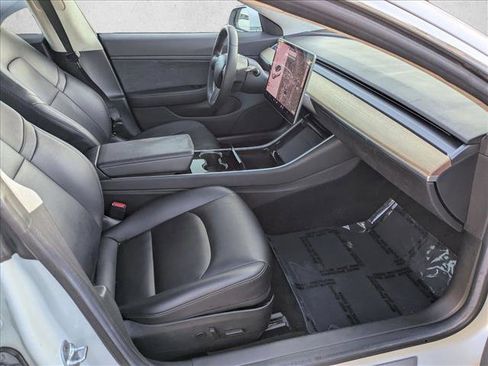 Used 2017 Tesla Model 3 Long Range image 22