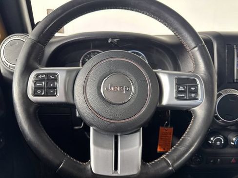 Used 2011 Jeep Wrangler Unlimited 70th Anniversary w/ Dual Top Group AWD/4WD image 18