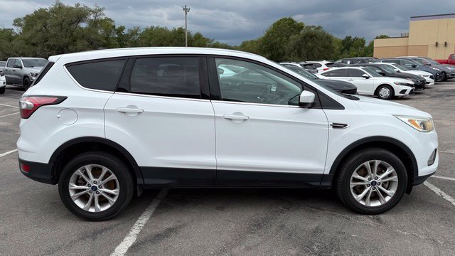 Used 2017 Ford Escape SE AWD/4WD image 7