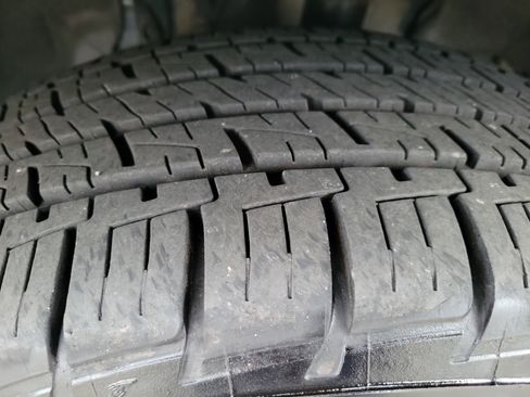 Used 2021 Toyota Highlander Platinum image 13