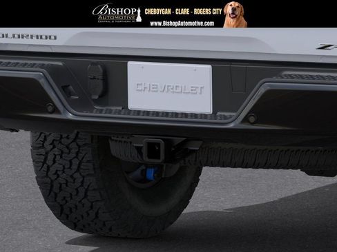 New 2026 Chevrolet Colorado ZR2 w/ Technology Package AWD/4WD image 14
