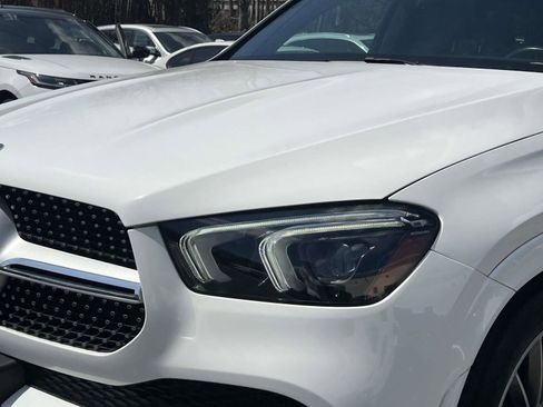 Used 2022 Mercedes-Benz GLE 350 4MATIC w/ AMG Line Exterior image 8