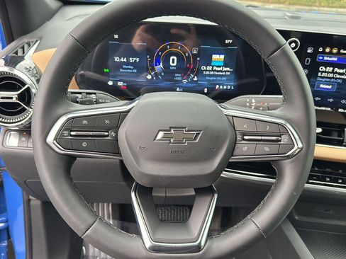 New 2026 Chevrolet Equinox ACTIV w/ Convenience Package III image 17