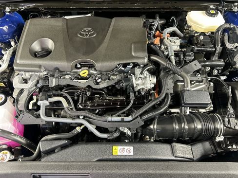 Used 2025 Toyota Camry XLE w/ Premium Plus Package FWD image 12