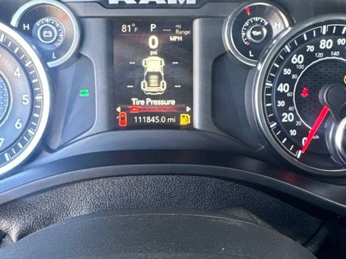 Used 2019 RAM 1500 Big Horn AWD/4WD image 11