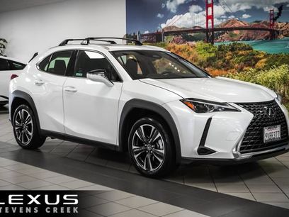 Certified 2025 Lexus UX 300h FWD w/ Accessory Package (Z2)