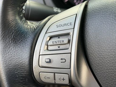 Used 2013 Nissan Altima 2.5 SV FWD image 25