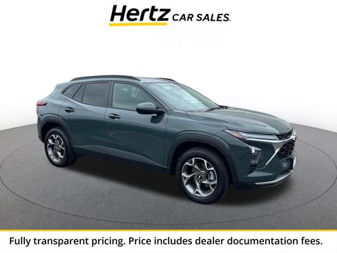 Used 2025 Chevrolet Trax LT w/ LT Convenience Package FWD image 1