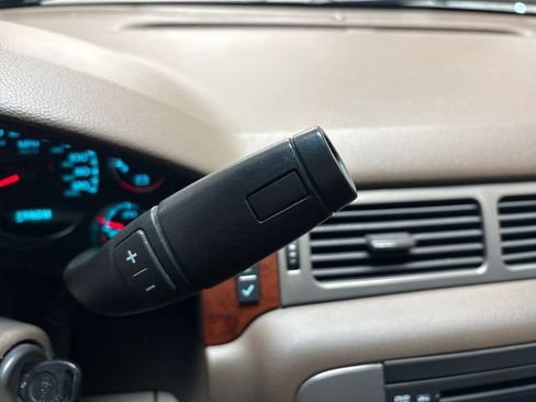 Used 2013 GMC Yukon SLT w/ SLT-2 Equipment Package image 39