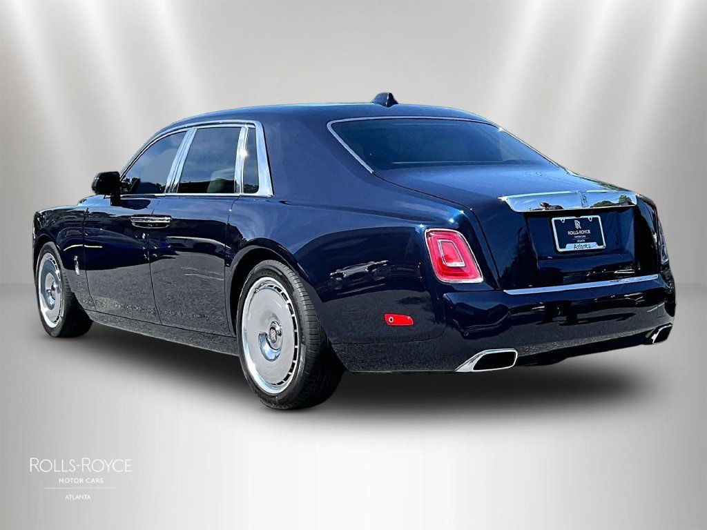Certified 2026 Rolls-Royce Phantom Sedan RWD image 10