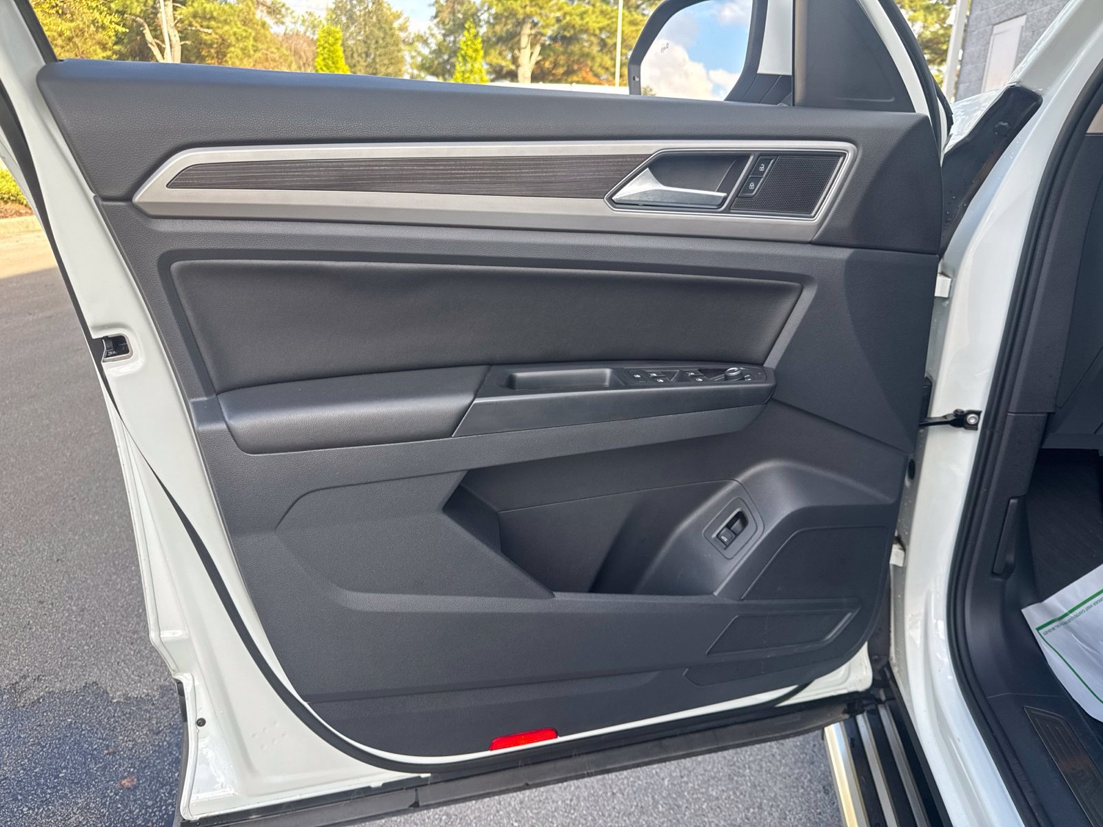 Used 2019 Volkswagen Atlas SEL FWD image 22