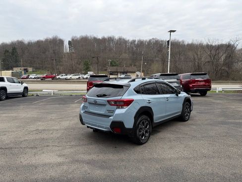 Used 2022 Subaru Crosstrek 2.5i Sport w/ Moonroof Package image 3