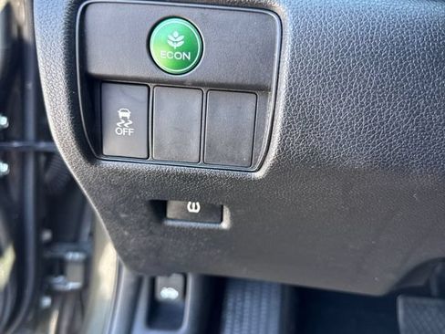 Used 2013 Honda Accord Sport image 17