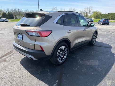 Used 2020 Ford Escape SEL image 8