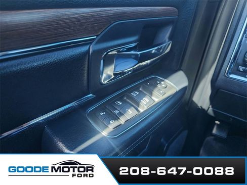 Used 2015 RAM 1500 Laramie w/ Convenience Group image 18