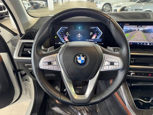 Certified 2025 BMW X7 xDrive40i w/ Premium Package image 22