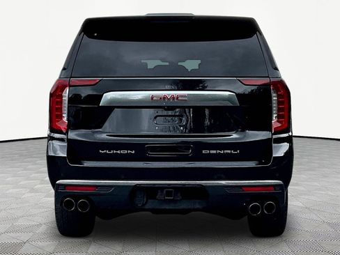 Used 2021 GMC Yukon XL Denali w/ Denali Premium Package AWD/4WD image 5