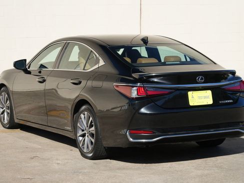 Used 2020 Lexus ES 300h FWD image 46