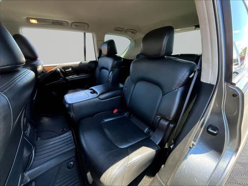 Used 2022 Nissan Armada SL w/ Captain's Chairs Package AWD/4WD image 22
