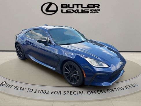 Used 2023 Toyota GR86 Premium RWD image 2