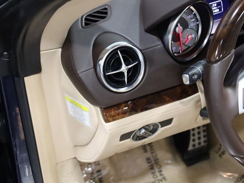Used 2013 Mercedes-Benz SL 550 w/ Premium Pkg image 59