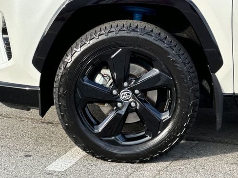 Used 2020 Toyota RAV4 XSE image 31