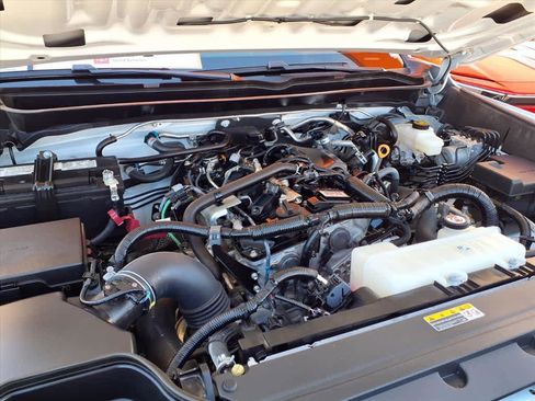 Certified 2024 Toyota Tacoma TRD Off-Road AWD/4WD image 25