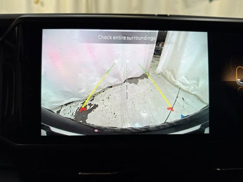 Used 2024 Jeep Wrangler Unlimited Rubicon AWD/4WD image 22