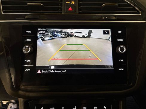Used 2024 Volkswagen Tiguan SE R-Line w/ MDO Package, Two-Row AWD/4WD image 23