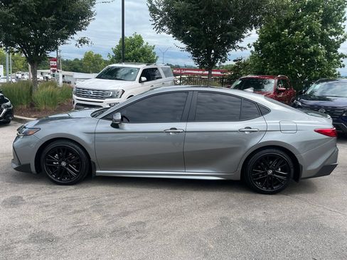Used 2026 Toyota Camry SE FWD image 4