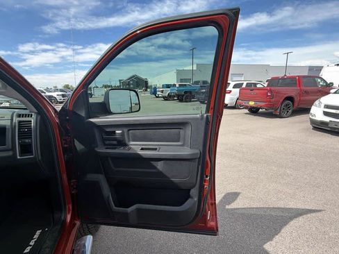 Used 2013 RAM 2500 Tradesman w/ Chrome Appearance Group AWD/4WD image 28