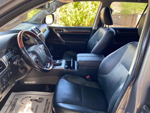 Used 2014 Lexus GX 460 Luxury AWD/4WD image 29