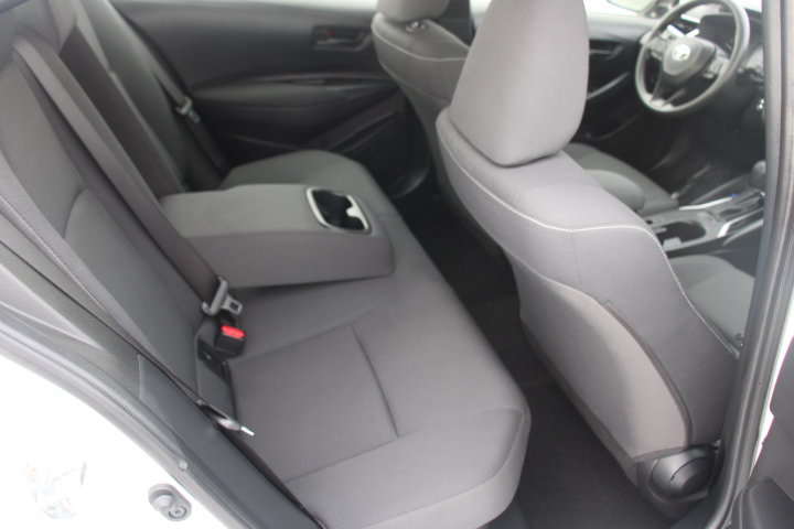 Certified 2025 Toyota Corolla LE w/ Convenience Package FWD image 17