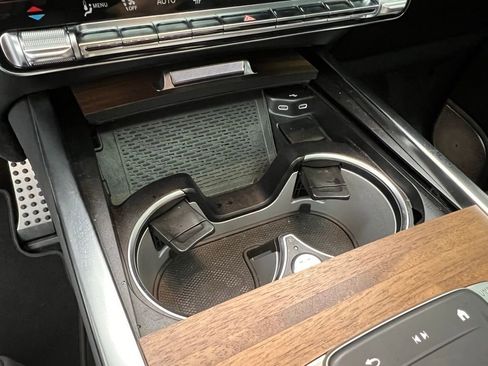 Used 2025 Mercedes-Benz G 550 image 12