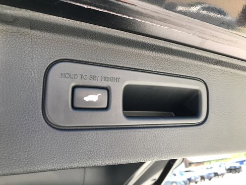 Used 2023 Honda Pilot TrailSport image 34