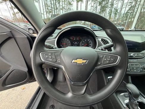 Used 2024 Chevrolet Malibu LT image 21