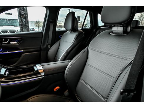 New 2026 Mercedes-Benz GLC 300 4MATIC image 7