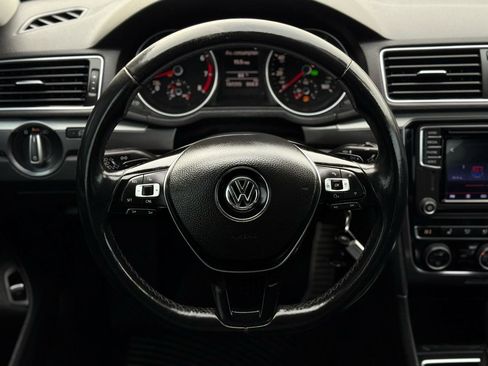 Used 2017 Volkswagen Passat 1.8T R-Line FWD image 20
