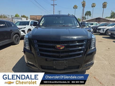 Used 2017 Cadillac Escalade ESV Premium Luxury AWD/4WD image 10