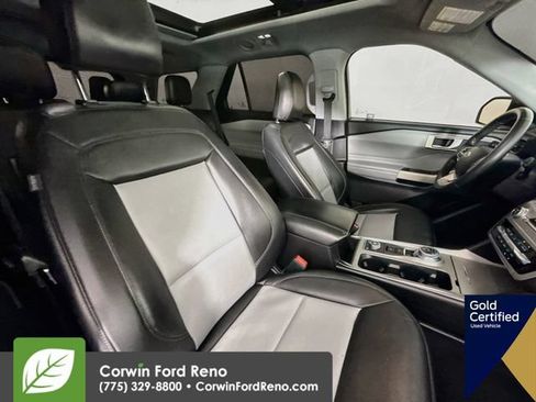 Certified 2022 Ford Explorer XLT w/ Equipment Group 202A AWD/4WD image 32