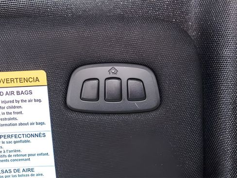 Used 2025 Ford Explorer ST-Line w/ ST-Line Street Pack image 21