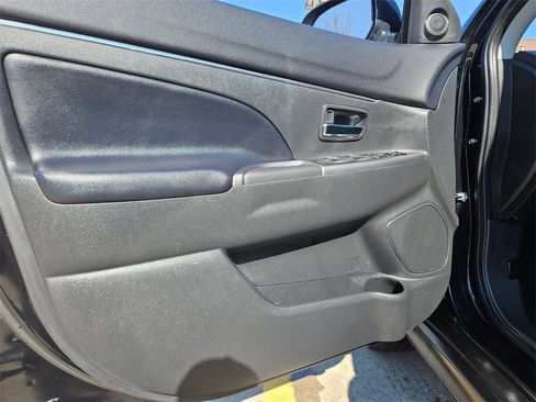 Used 2024 Mitsubishi Outlander Sport SE image 14