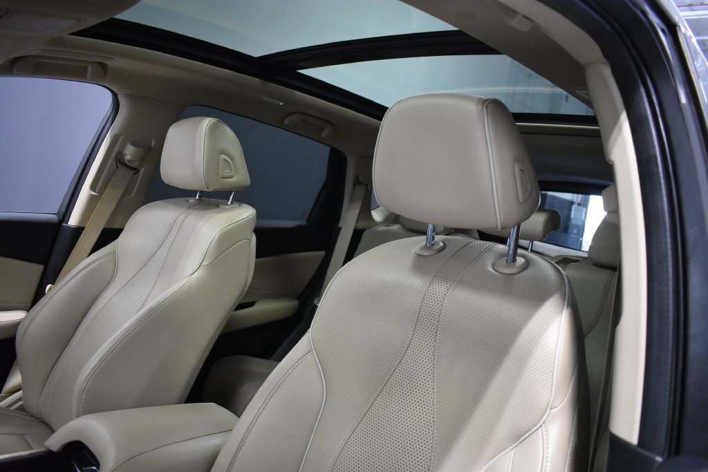 Used 2019 Acura RDX w/ Advance Package FWD image 17