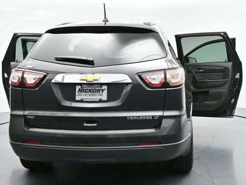 Used 2016 Chevrolet Traverse LT w/ Style and Technology Package AWD/4WD image 41